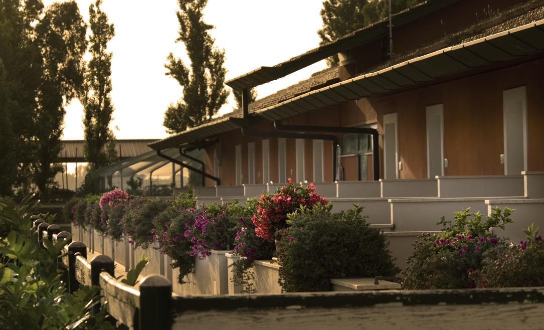 Il Casale Corte Rossa Latina Exterior foto